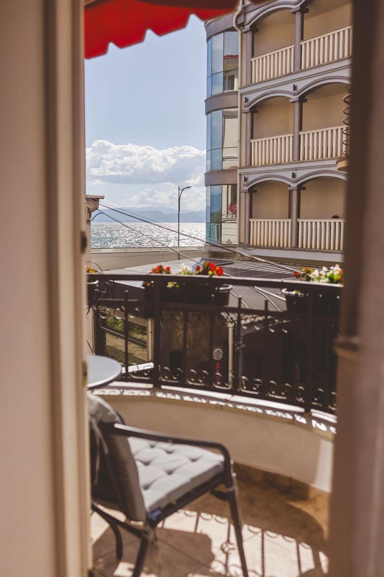 Ammotti Hotel Ohrid Exteriör bild