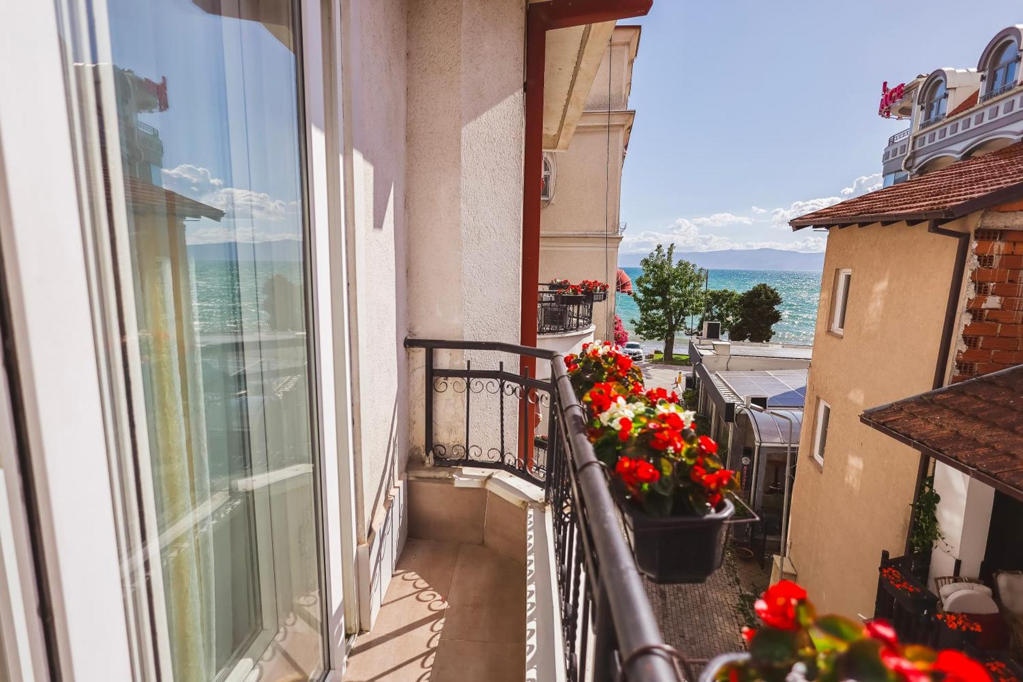 Ammotti Hotel Ohrid Exteriör bild